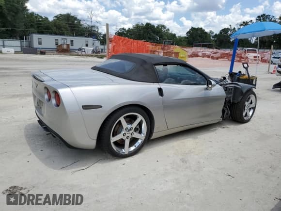 ✅ 2007 Chevrolet Corvette • VIN: 1G1YY36U275134912 • Лот: 58330885. Опубликован ранее на Copart с пробегом 80 364 миль. Бесплатный доступ к архиву аукционных продаж из США и подробный отчёт об истории автомобиля на DreamBid. Изображение 3.