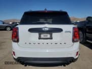 ✅ 2017 MINI Countryman Cooper S • VIN: WMZYT3C34H3D98621 • Lot: 56847834. Wystawiony na Copart z przebiegiem 58 320 mil. Bezpłatny archiwum sprzedaży aukcyjnych z USA i szczegółowy raport historii pojazdu na DreamBid. Zdjęcie 6.