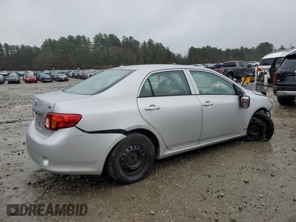 ✅ 2010 Toyota Corolla LE • VIN: 1NXBU4EE8AZ343637 • Lot: 92098545. Wystawiony na Copart z przebiegiem 144 512 mil. Bezpłatny archiwum sprzedaży aukcyjnych z USA i szczegółowy raport historii pojazdu na DreamBid. Zdjęcie 3.