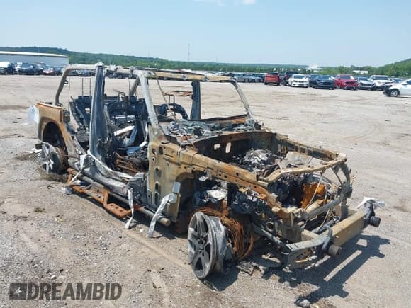 ✅ 2023 Jeep Wrangler Willys • VIN: 1C4HJXDN1PW512551 • Lot: 42423733. Wystawiony na IAAI z przebiegiem Nie podano. Bezpłatny archiwum sprzedaży aukcyjnych z USA i szczegółowy raport historii pojazdu na DreamBid. Zdjęcie 1.