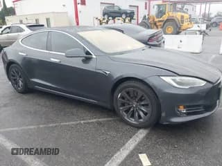✅ 2018 Tesla Model S 75D • VIN: 5YJSA1E27JF282680 • Lot: 43715772. Listed on IAAI with 110,434 mi. Free auction sales archive from the USA and detailed vehicle history report at DreamBid. Image 1.