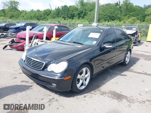 ✅ 2004 Mercedes-Benz C 230 Kompressor • VIN: WDBRF40J64F505984 • Lot: 42108989. Listed on IAAI with 120,383 mi. Free auction sales archive from the USA and detailed vehicle history report at DreamBid. Image 2.