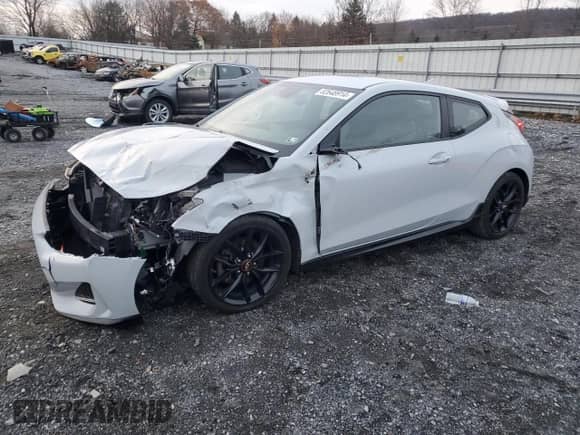 2020 Hyundai Veloster Turbo z VIN KMHTH6AB4LU026943, wystawiony jako Copart lot #82648914 z przebiegiem 95 151 mil mil oraz Szkoda całkowita • Salvage title. Historia ofert i sprzedaży dostępna na DreamBid. Obrazek 1.
