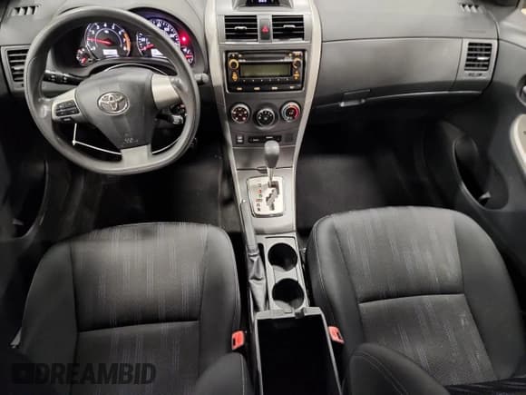 ✅ 2012 Toyota Corolla S • VIN: 5YFBU4EE3CP011304 • Lot: 92530225. Wystawiony na Copart z przebiegiem 110 273 mil. Bezpłatny archiwum sprzedaży aukcyjnych z USA i szczegółowy raport historii pojazdu na DreamBid. Zdjęcie 8.