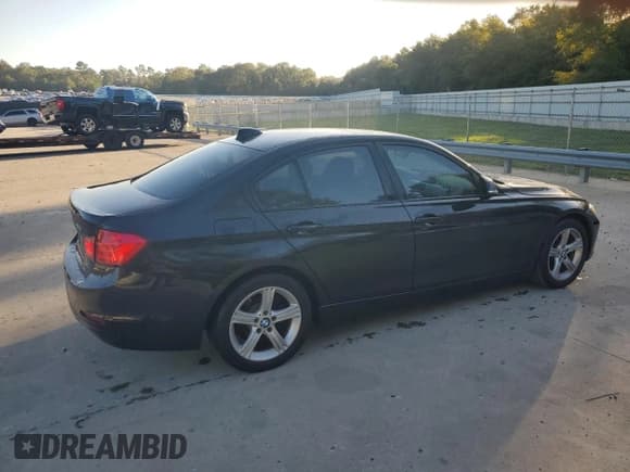 ✅ 2013 BMW 3 Series 328i • VIN: WBA3A5G58DNP23237 • Lot: 83877555. Listed on Copart with 136,326 mi. Free auction sales archive from the USA and detailed vehicle history report at DreamBid. Image 3.