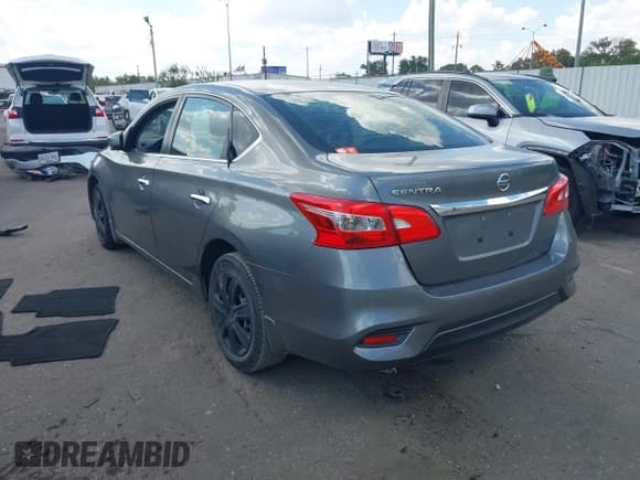 ✅ 2017 Nissan Sentra S • VIN: 3N1AB7AP8HY272741 • Lot: 43371643. Wystawiony na IAAI z przebiegiem 145 945 mil. Bezpłatny archiwum sprzedaży aukcyjnych z USA i szczegółowy raport historii pojazdu na DreamBid. Zdjęcie 3.