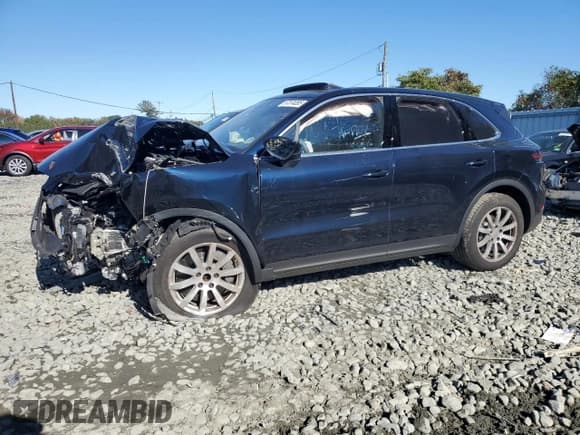 ✅ 2022 Porsche Cayenne S • VIN: WP1AB2AY2NDA31702 • Lot: 67574095. Wystawiony na Copart z przebiegiem Nie podano. Bezpłatny archiwum sprzedaży aukcyjnych z USA i szczegółowy raport historii pojazdu na DreamBid. Zdjęcie 1.