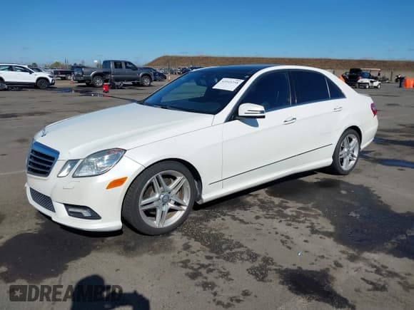 ✅ 2011 Mercedes-Benz E 350 Luxury • VIN: WDDHF5GB7BA359807 • Lot: 43541258. Listed on IAAI with 139,262 mi. Free auction sales archive from the USA and detailed vehicle history report at DreamBid. Image 2.