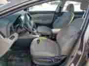 2020 Hyundai Elantra SEL z VIN 5NPD84LF8LH543055, wystawiony jako Copart lot #59873625 z przebiegiem 135 418 mil mil oraz Szkoda całkowita • Salvage title. Historia ofert i sprzedaży dostępna na DreamBid. Obrazek 7.