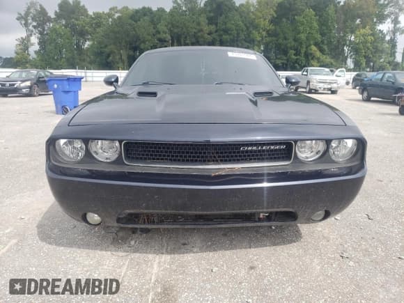✅ 2011 Dodge Challenger • VIN: 2B3CJ4DG3BH524106 • Lot: 73783924. Wystawiony na Copart z przebiegiem 166 185 mil. Bezpłatny archiwum sprzedaży aukcyjnych z USA i szczegółowy raport historii pojazdu na DreamBid. Zdjęcie 5.