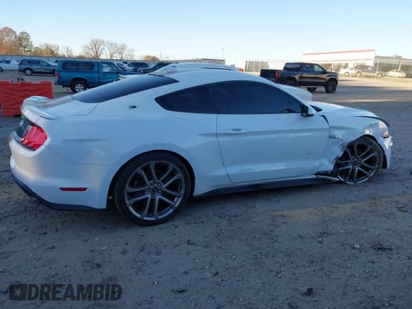 ✅ 2021 Ford Mustang GT • VIN: 1FA6P8CF6M5152528 • Lot: 41040268. Listed on IAAI with 49,739 mi. Free auction sales archive from the USA and detailed vehicle history report at DreamBid. Image 13.