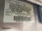 ✅ 2009 Nissan Versa SL • VIN: 3N1BC11E99L386596 • Lot: 43350254. Wystawiony na IAAI z przebiegiem 129 960 mil. Bezpłatny archiwum sprzedaży aukcyjnych z USA i szczegółowy raport historii pojazdu na DreamBid. Zdjęcie 9.