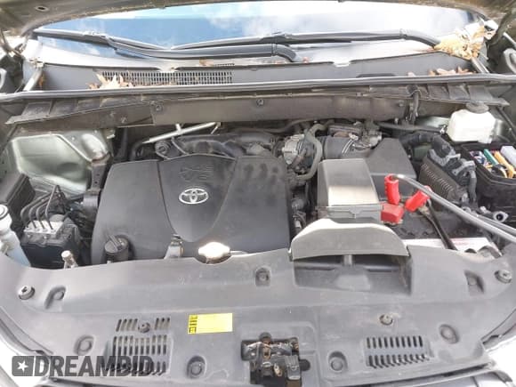 ✅ 2019 Toyota Highlander LE • VIN: 5TDBZRFH9KS950454 • Lot: 43624665. Wystawiony na IAAI z przebiegiem 42 083 mil. Bezpłatny archiwum sprzedaży aukcyjnych z USA i szczegółowy raport historii pojazdu na DreamBid. Zdjęcie 10.