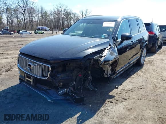 ✅ 2016 Volvo XC90 T6 Inscription • VIN: YV4A22PL1G1081831 • Lot: 41808463. Listed on IAAI with 92,718 mi. Free auction sales archive from the USA and detailed vehicle history report at DreamBid. Image 17.