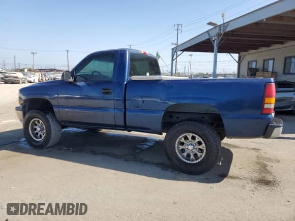 ✅ 2001 Chevrolet Silverado 1500 LS • VIN: 1GCEC14V91Z307897 • Lot: 67905664. Wystawiony na Copart z przebiegiem Nie podano mil. Skorzystaj z bezpłatnego archiwum sprzedaży aukcyjnych z USA i zobacz szczegółowy raport historii pojazdu na DreamBid. Zdjęcie 2.