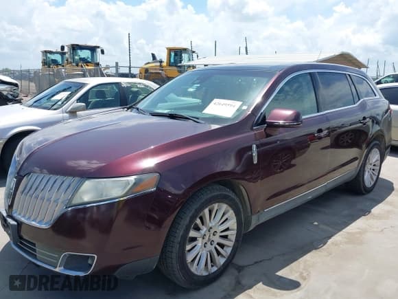 ✅ 2011 Lincoln MKT • VIN: 2LMHJ5AR4BBJ53850 • Лот: 42649594. Опубликован ранее на IAAI с пробегом 125 010 миль. Бесплатный доступ к архиву аукционных продаж из США и подробный отчёт об истории автомобиля на DreamBid. Изображение 2.