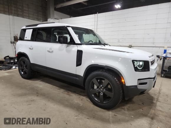 ✅ 2024 Land Rover Defender S • VIN: SALEJ7EU1R2295515 • Лот: 82753935. Опубликован ранее на Copart с пробегом 32 336 миль. Бесплатный доступ к архиву аукционных продаж из США и подробный отчёт об истории автомобиля на DreamBid. Изображение 4.