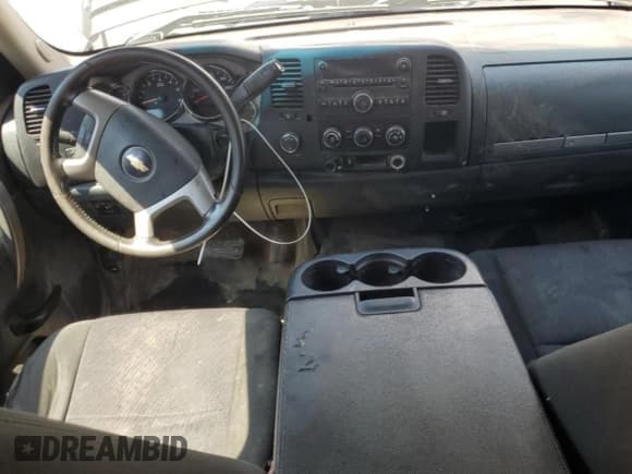 ✅ 2012 Chevrolet Silverado 2500HD LT • VIN: 1GC2KXCG3CZ145814 • Lot: 64484125. Wystawiony na Copart z przebiegiem 271 938 mil. Bezpłatny archiwum sprzedaży aukcyjnych z USA i szczegółowy raport historii pojazdu na DreamBid. Zdjęcie 8.