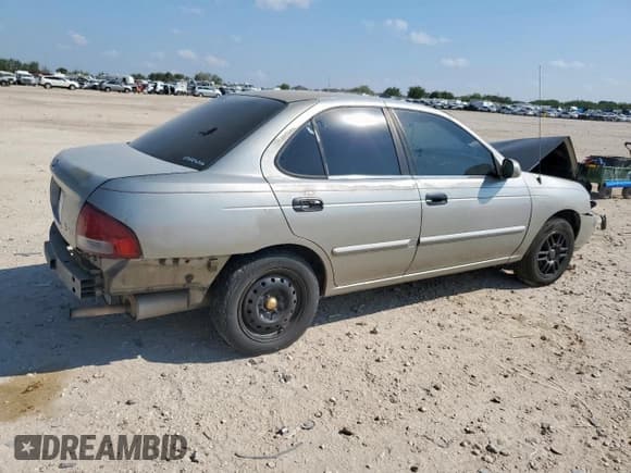 ✅ 2003 Nissan Sentra GXE • VIN: 3N1CB51D33L816801 • Lot: 80852235. Wystawiony na Copart z przebiegiem Nie podano. Bezpłatny archiwum sprzedaży aukcyjnych z USA i szczegółowy raport historii pojazdu na DreamBid. Zdjęcie 3.