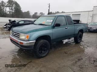 ✅ 1997 Toyota T100 DX • VIN: JT4UN22D2V0046483 • Лот: 45107095. Опубликован ранее на Copart с пробегом 247 665 миль. Бесплатный доступ к архиву аукционных продаж из США и подробный отчёт об истории автомобиля на DreamBid. Изображение 1.