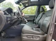 ✅ 2019 Honda Passport EX-L • VIN: 5FNYF7H56KB011521 • Lot: 66732125. Listed on Copart with 114,499 mi. Free auction sales archive from the USA and detailed vehicle history report at DreamBid. Image 7.