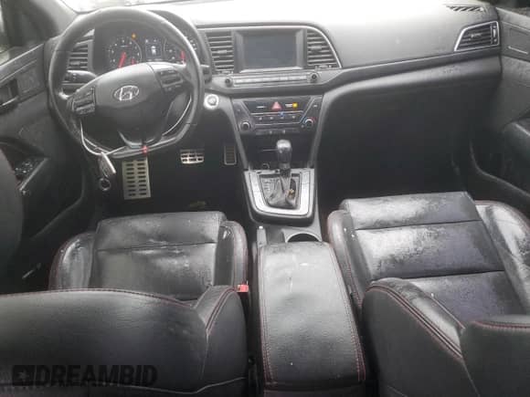 2018 Hyundai Elantra Sport с VIN KMHD04LB5JU509934, выставлен на аукционе Copart как лот 82278295 с пробегом 150 212 миль миль и Списание • Salvage title. История ставок и продаж доступна на DreamBid. Изображение 8.