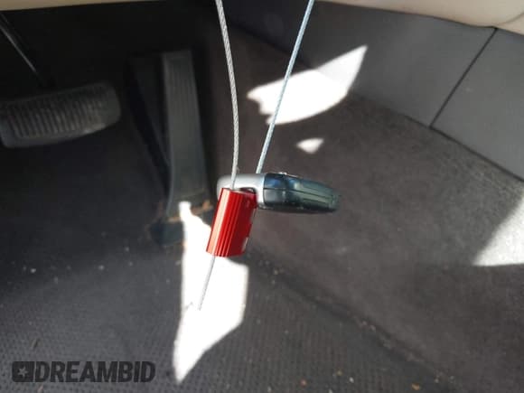 ✅ 2009 Hyundai Genesis • VIN: KMHGC46F79U032633 • Лот: 43676235. Опубликован ранее на IAAI с пробегом 213 927 миль. Бесплатный доступ к архиву аукционных продаж из США и подробный отчёт об истории автомобиля на DreamBid. Изображение 11.