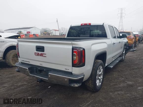 ✅ 2017 GMC Sierra 1500 SLT • VIN: 3GTU2NEJ6HG136330 • Lot: 41561827. Listed on IAAI with 161,820 mi. Free auction sales archive from the USA and detailed vehicle history report at DreamBid. Image 4.
