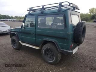 ✅ 1985 Mercedes-Benz 230 • VIN: WDB46023817039466 • Лот: 73749784. Опубликован ранее на Copart с пробегом 63 676 миль. Бесплатный доступ к архиву аукционных продаж из США и подробный отчёт об истории автомобиля на DreamBid. Изображение 2.