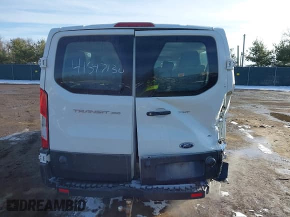✅ 2019 Ford Transit Passenger XL • VIN: 1FBZX2ZM3KKA05791 • Lot: 41547130. Listed on IAAI with 237,065 mi. Free auction sales archive from the USA and detailed vehicle history report at DreamBid. Image 16.