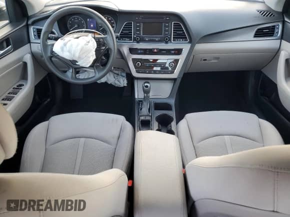 2015 Hyundai Sonata Sport с VIN 5NPE34AF0FH245464, выставлен на аукционе Copart как лот 90229915 с пробегом 152 471 миль миль и Списание • Salvage title. История ставок и продаж доступна на DreamBid. Изображение 8.