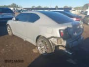 ✅ 2013 Scion tC • VIN: JTKJF5C74D3057890 • Lot: 43337109. Wystawiony na IAAI z przebiegiem 83 949 mil. Bezpłatny archiwum sprzedaży aukcyjnych z USA i szczegółowy raport historii pojazdu na DreamBid. Zdjęcie 3.