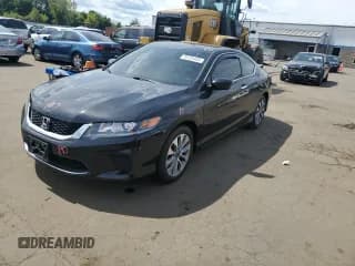 ✅ 2015 Honda Accord LX-S • VIN: 1HGCT1B38FA002522 • Lot: 70731455. Listed on Copart with 134,588 mi. Free auction sales archive from the USA and detailed vehicle history report at DreamBid. Image 1.