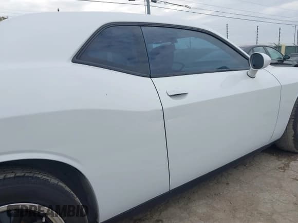 ✅ 2013 Dodge Challenger SXT • VIN: 2C3CDYAG5DH510975 • Lot: 43859745. Listed on IAAI with 150,268 mi. Free auction sales archive from the USA and detailed vehicle history report at DreamBid. Image 6.