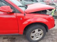 ✅ 2006 Saturn VUE • VIN: 5GZCZ53496S818286 • Lot: 41887405. Wystawiony na IAAI z przebiegiem 219 872 mil. Bezpłatny archiwum sprzedaży aukcyjnych z USA i szczegółowy raport historii pojazdu na DreamBid. Zdjęcie 21.