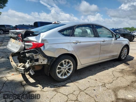 ✅ 2019 Ford Fusion SE • VIN: 3FA6P0H70KR121952 • Lot: 61163185. Listed on Copart with 199,871 mi. Free auction sales archive from the USA and detailed vehicle history report at DreamBid. Image 3.
