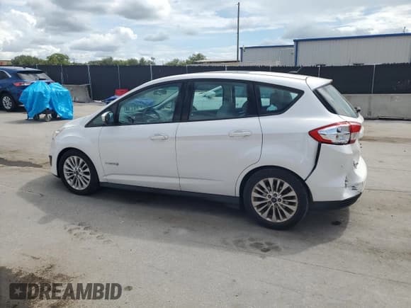 ✅ 2017 Ford C-Max SE • VIN: 1FADP5AU1HL116741 • Лот: 81886675. Опубликован ранее на Copart с пробегом 71 609 миль. Бесплатный доступ к архиву аукционных продаж из США и подробный отчёт об истории автомобиля на DreamBid. Изображение 2.