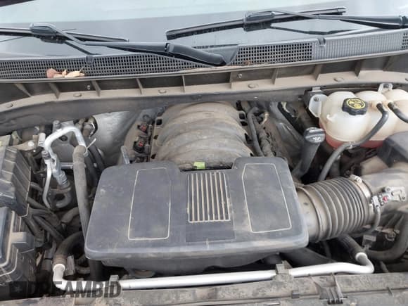 ✅ 2021 Chevrolet Silverado 1500 LT Trail Boss • VIN: 1GCPYFED2MZ187135 • Lot: 40942637. Wystawiony na IAAI z przebiegiem 95 100 mil. Bezpłatny archiwum sprzedaży aukcyjnych z USA i szczegółowy raport historii pojazdu na DreamBid. Zdjęcie 10.