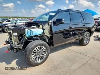 2025 Chevrolet Tahoe Z71 z VIN 1GNS6PRD3SR237772, wystawiony jako Copart lot #70367805 z przebiegiem Nie podano mil oraz Czysty tytuł • Clean title. Historia ofert i sprzedaży dostępna na DreamBid. Obrazek 1.