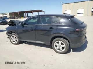 2023 Dodge Hornet GT Plus z VIN ZACNDFBN8P3A06842, wystawiony jako Copart lot #52788605 z przebiegiem 9 977 mil mil oraz Szkoda całkowita • Salvage title. Historia ofert i sprzedaży dostępna na DreamBid. Obrazek 2.
