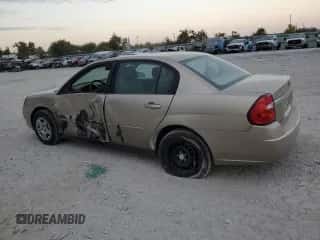 2007 Chevrolet Malibu 1LS z VIN 1G1ZS58FX7F196052, wystawiony jako Copart lot #75845294 z przebiegiem 56 997 mil mil oraz Szkoda całkowita • Salvage title. Historia ofert i sprzedaży dostępna na DreamBid. Obrazek 2.