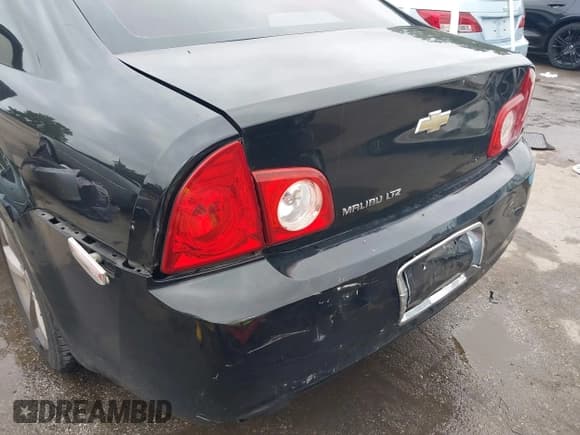 ✅ 2009 Chevrolet Malibu 2LT • VIN: 1G1ZJ57B294153177 • Lot: 43242241. Listed on IAAI with 210,315 mi. Free auction sales archive from the USA and detailed vehicle history report at DreamBid. Image 17.