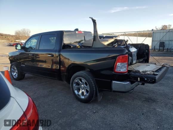 2020 Ram 1500 Big Horn с VIN 1C6SRFFT0LN125954, выставлен на аукционе Copart как лот 72221374 с пробегом 95 124 миль миль и Списание • Salvage title. История ставок и продаж доступна на DreamBid. Изображение 2.