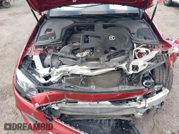 ✅ 2019 Mercedes-Benz E 450 • VIN: WDDZH6JB7KA654077 • Lot: 41511592. Listed on IAAI with 72,870 mi. Free auction sales archive from the USA and detailed vehicle history report at DreamBid. Image 10.