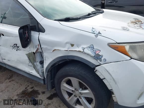 ✅ 2014 Toyota RAV4 XLE • VIN: 2T3WFREV5EW097149 • Lot: 43544780. Listed on IAAI with 297,280 mi. Free auction sales archive from the USA and detailed vehicle history report at DreamBid. Image 6.