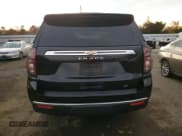 ✅ 2022 Chevrolet Tahoe LT • VIN: 1GNSKNKD6NR247582 • Лот: 90454055. Опубликован ранее на Copart с пробегом 121 330 миль. Бесплатный доступ к архиву аукционных продаж из США и подробный отчёт об истории автомобиля на DreamBid. Изображение 6.