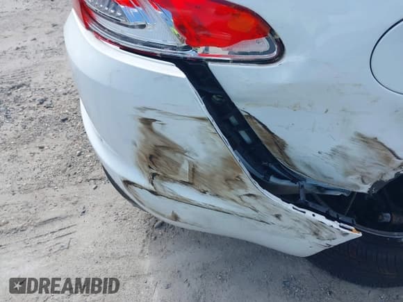 ✅ 2013 Jaguar XF V6 AWD • VIN: SAJWJ0EF2D8U06052 • Lot: 42285309. Wystawiony na IAAI z przebiegiem 112 799 mil. Bezpłatny archiwum sprzedaży aukcyjnych z USA i szczegółowy raport historii pojazdu na DreamBid. Zdjęcie 21.