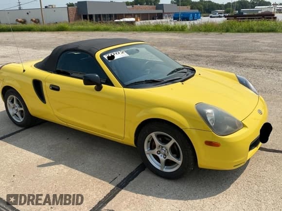 ✅ 2002 Toyota MR2 • VIN: JTDFR320820042546 • Lot: 68170635. Listed on Copart with 174,992 mi. Free auction sales archive from the USA and detailed vehicle history report at DreamBid. Image 1.