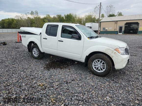 ✅ 2017 Nissan Frontier SV • VIN: 1N6AD0EV9HN730353 • Лот: 82376725. Опубликован ранее на Copart с пробегом 69 732 миль. Бесплатный доступ к архиву аукционных продаж из США и подробный отчёт об истории автомобиля на DreamBid. Изображение 4.