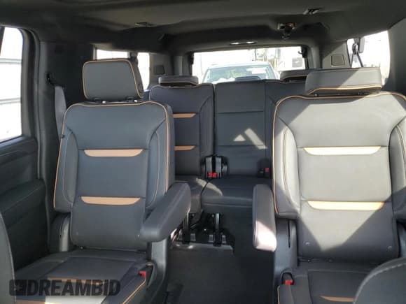 ✅ 2023 GMC Yukon XL AT4 • VIN: 1GKS2HKD6PR531134 • Лот: 48358745. Опубликован ранее на Copart с пробегом 34 114 миль. Бесплатный доступ к архиву аукционных продаж из США и подробный отчёт об истории автомобиля на DreamBid. Изображение 10.